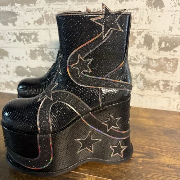 NEW - Dolls Kill - Club Exx - So It Goes Star Platform Shoes - Black - 7m - Picture 3 of 6